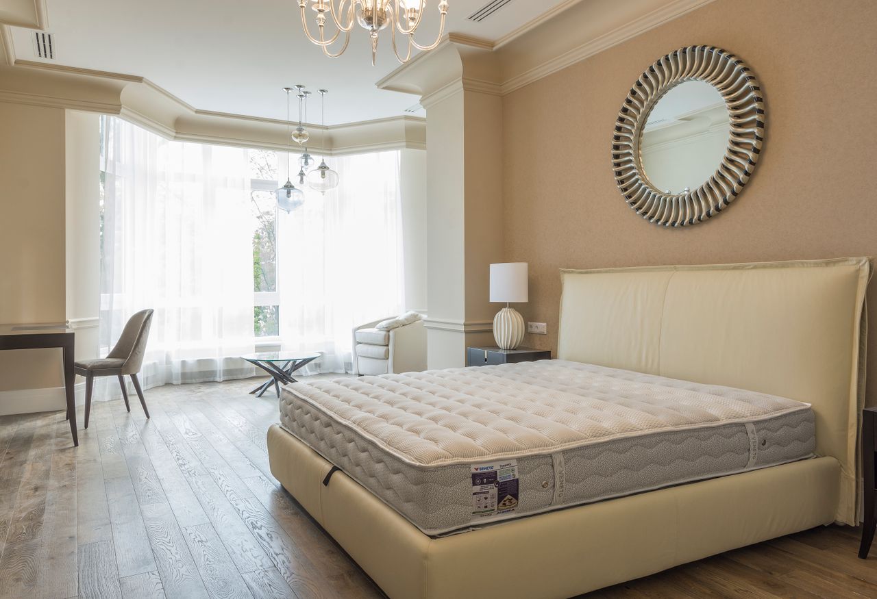 Luxury pocket-sprung and hybrid mattresses 