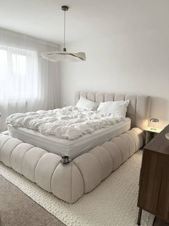 Cloud Beds vs Traditional Mattresses
